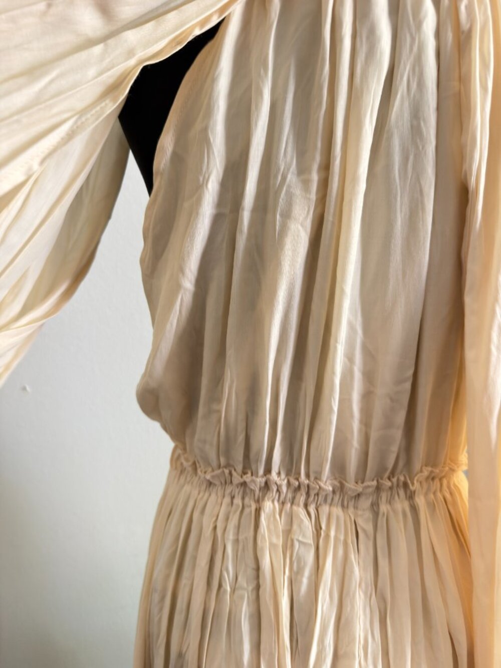 Dress - Picture 9 of 12